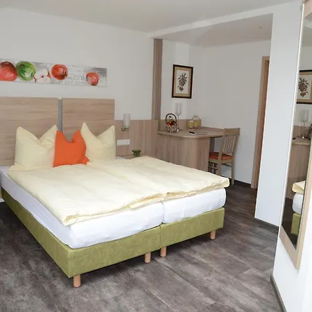 Am Treidelpfad بيت ضيافة Haßmersheim