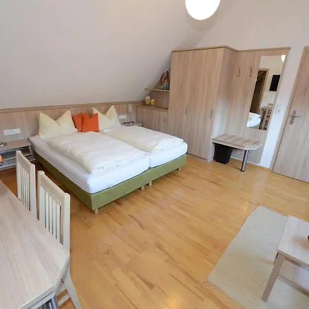 Am Treidelpfad Haßmersheim