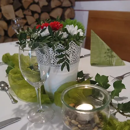 Am Treidelpfad Гостевой дом Хасмерсхайм